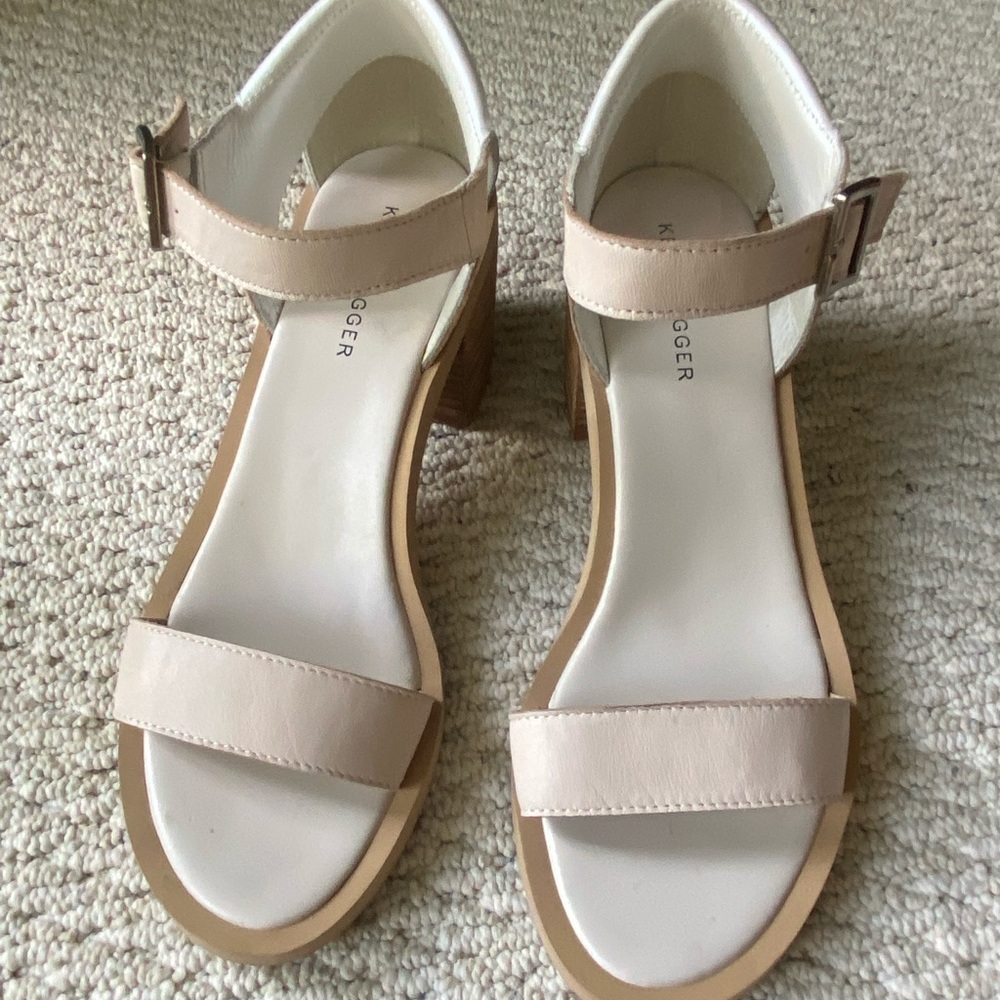 KBD Kelsi Dagger Tan White Block Heel Sandal